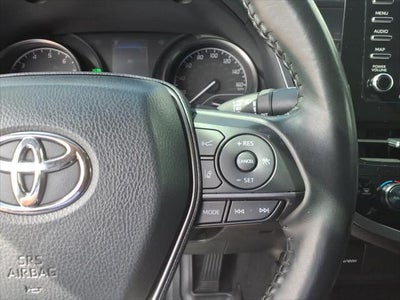 2022 Toyota Camry SE Auto
