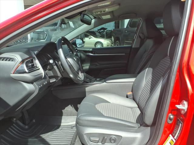 2022 Toyota Camry SE Auto