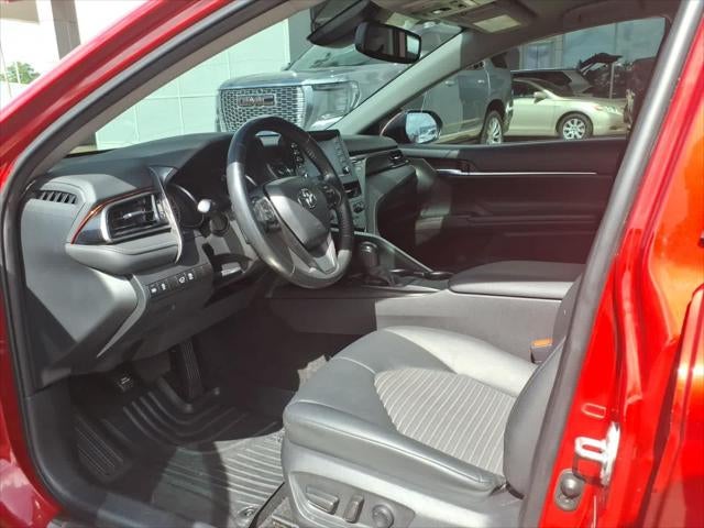 2022 Toyota Camry SE Auto