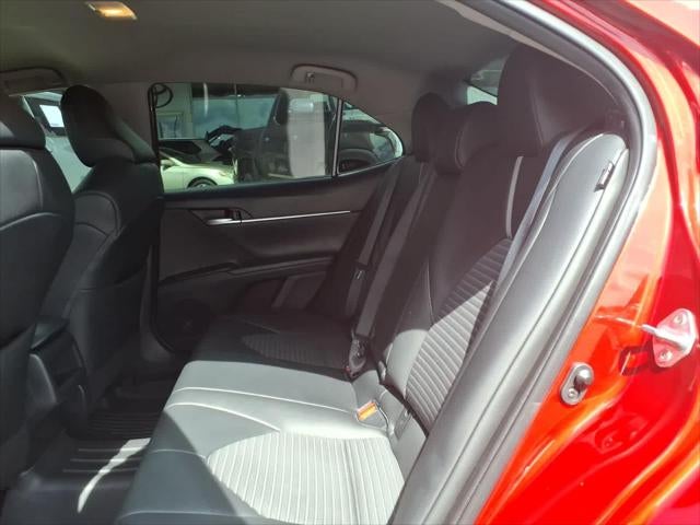 2022 Toyota Camry SE Auto