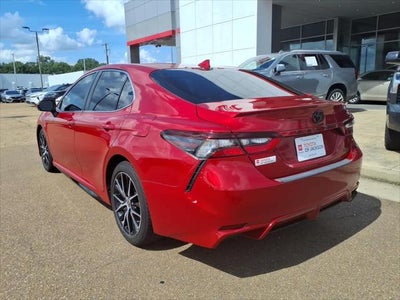 2022 Toyota Camry SE Auto