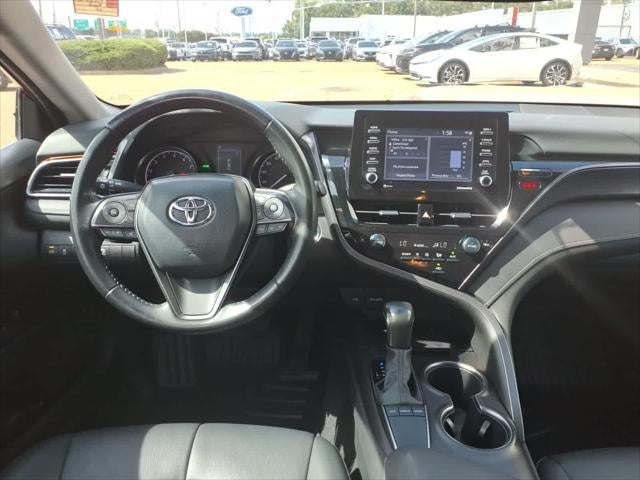 2022 Toyota Camry SE Auto