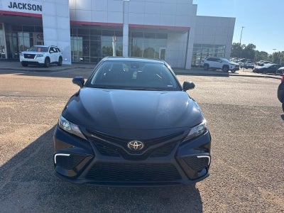 2024 Toyota Camry SE Auto