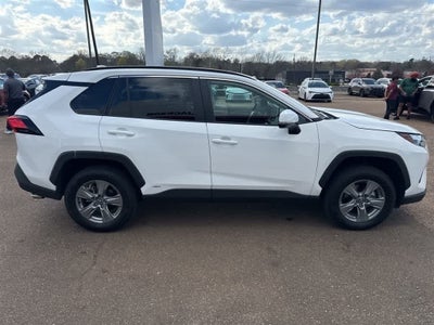 2025 Toyota RAV4 Hybrid XLE AWD