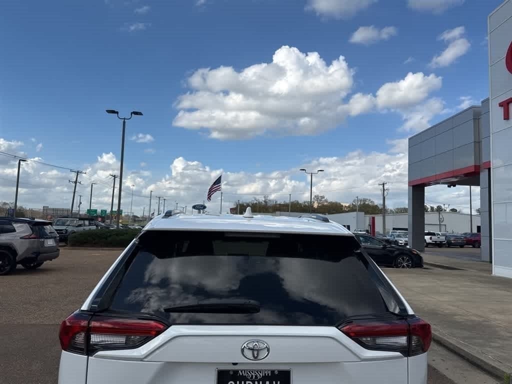 2025 Toyota RAV4 Hybrid XLE AWD