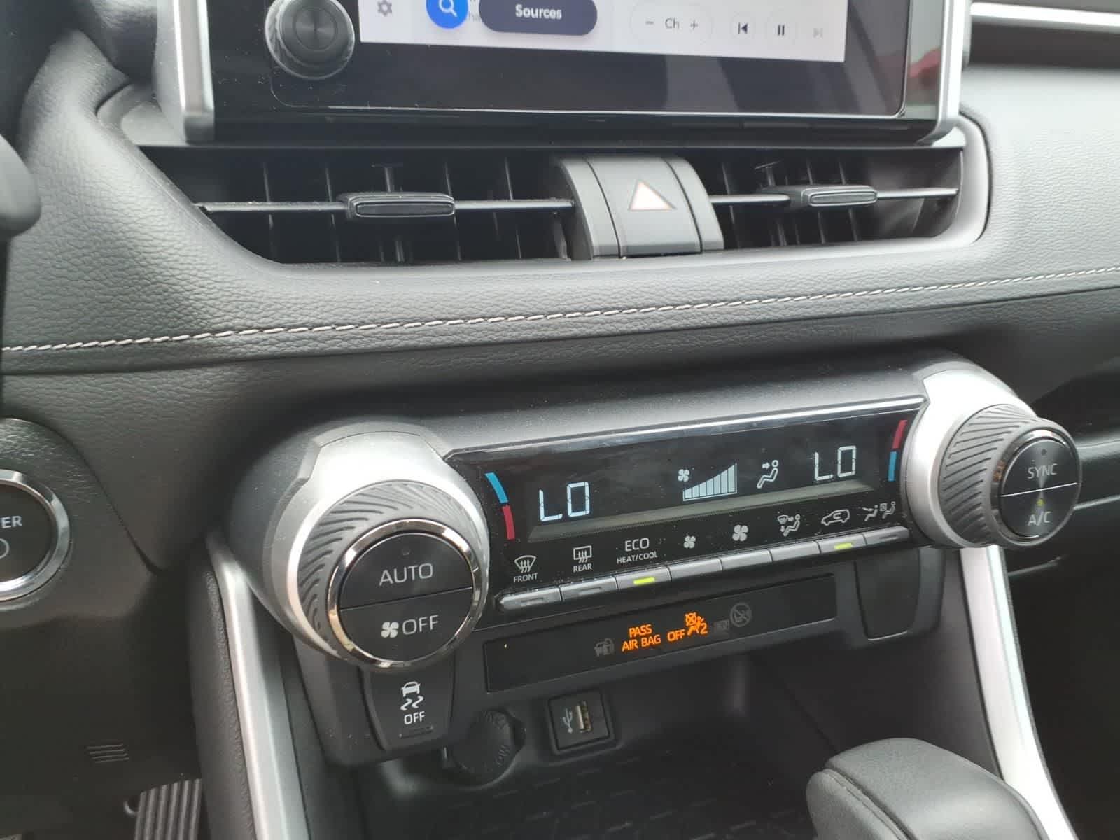 2024 Toyota RAV4 Hybrid XLE AWD