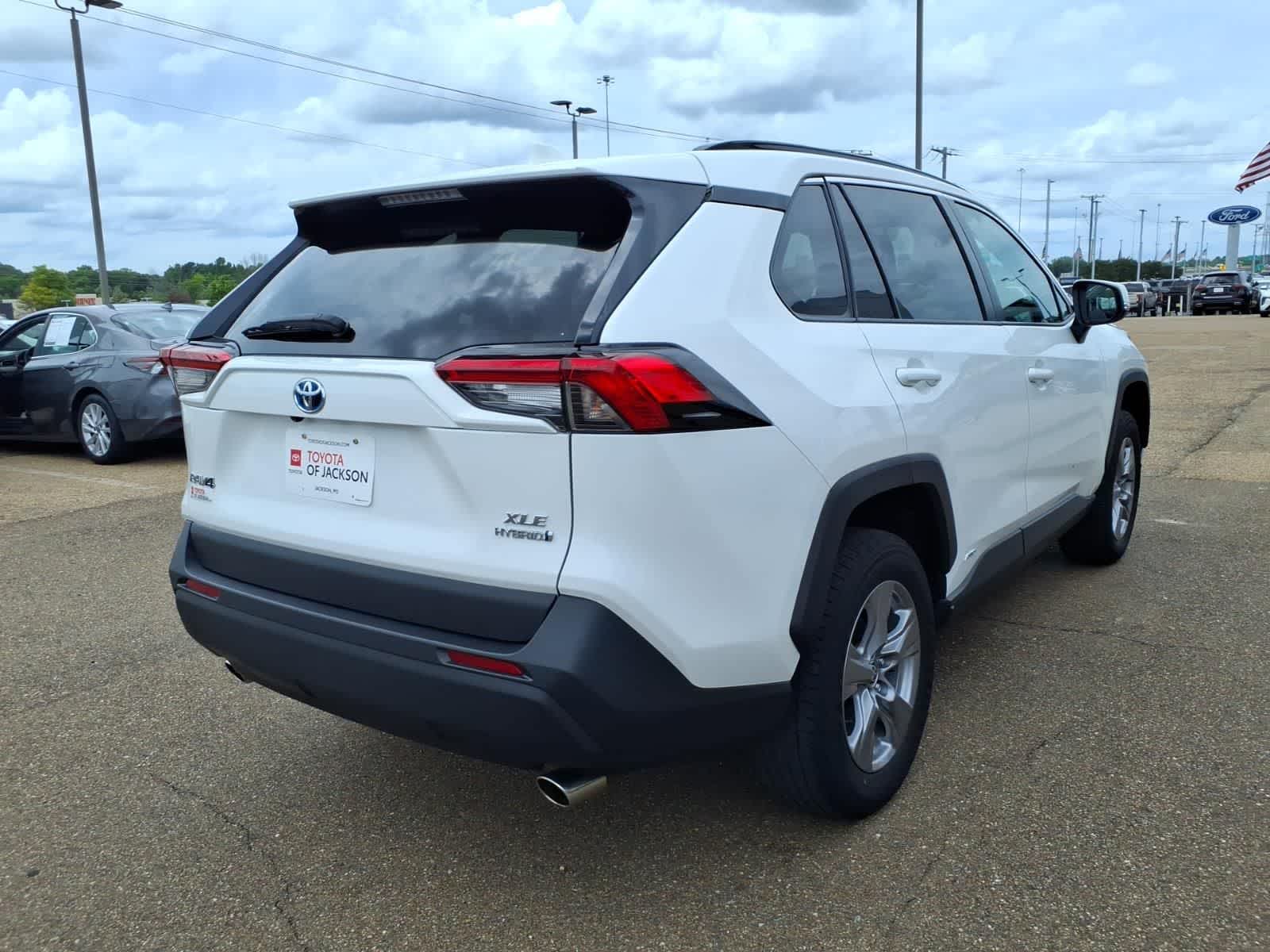 2024 Toyota RAV4 Hybrid XLE AWD