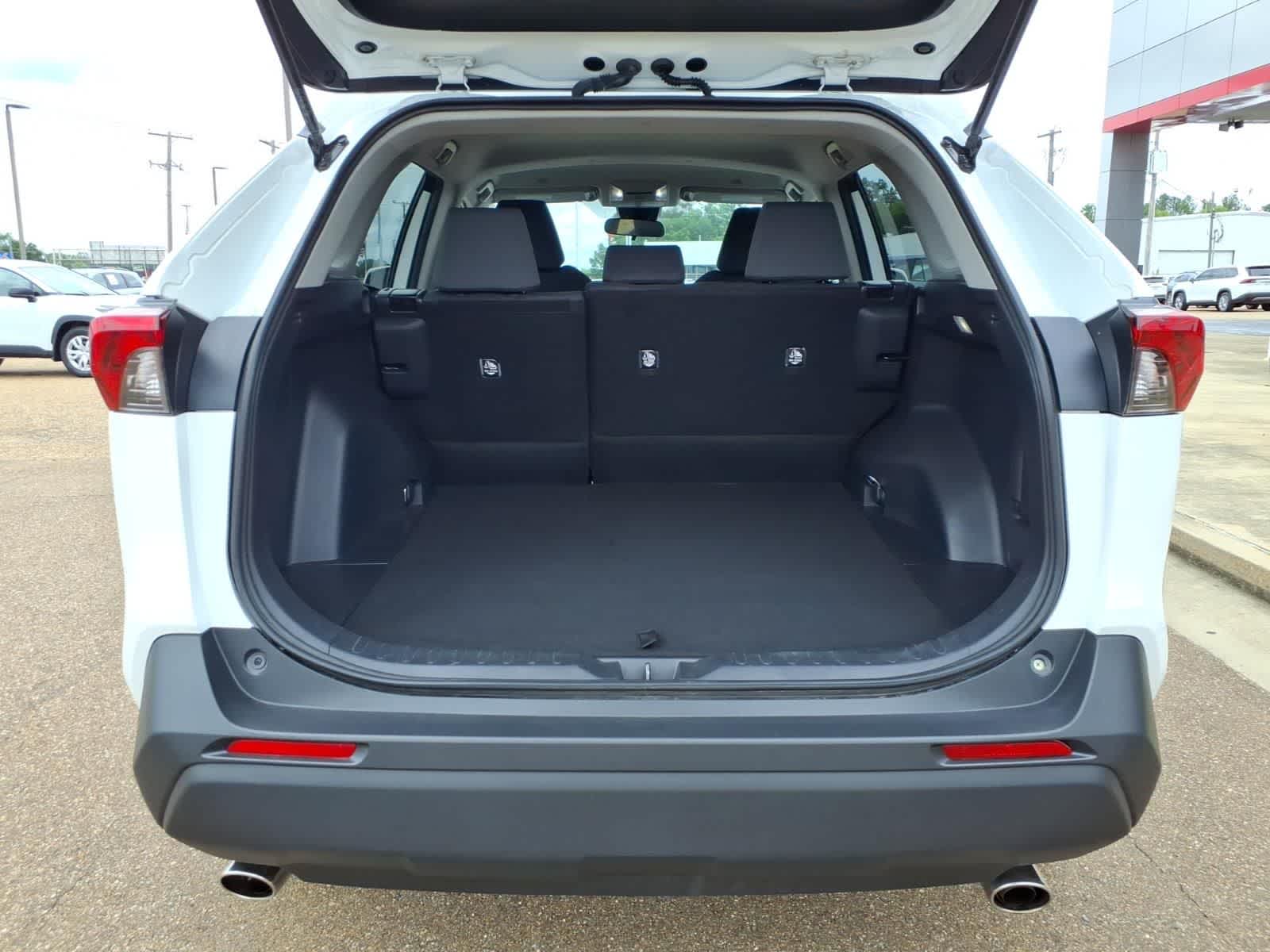 2024 Toyota RAV4 Hybrid XLE AWD