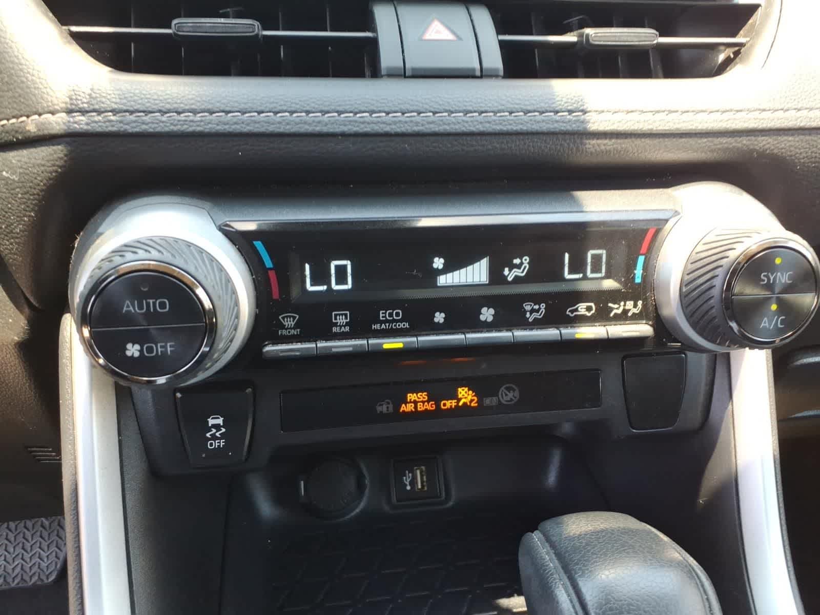 2025 Toyota RAV4 Hybrid XLE AWD