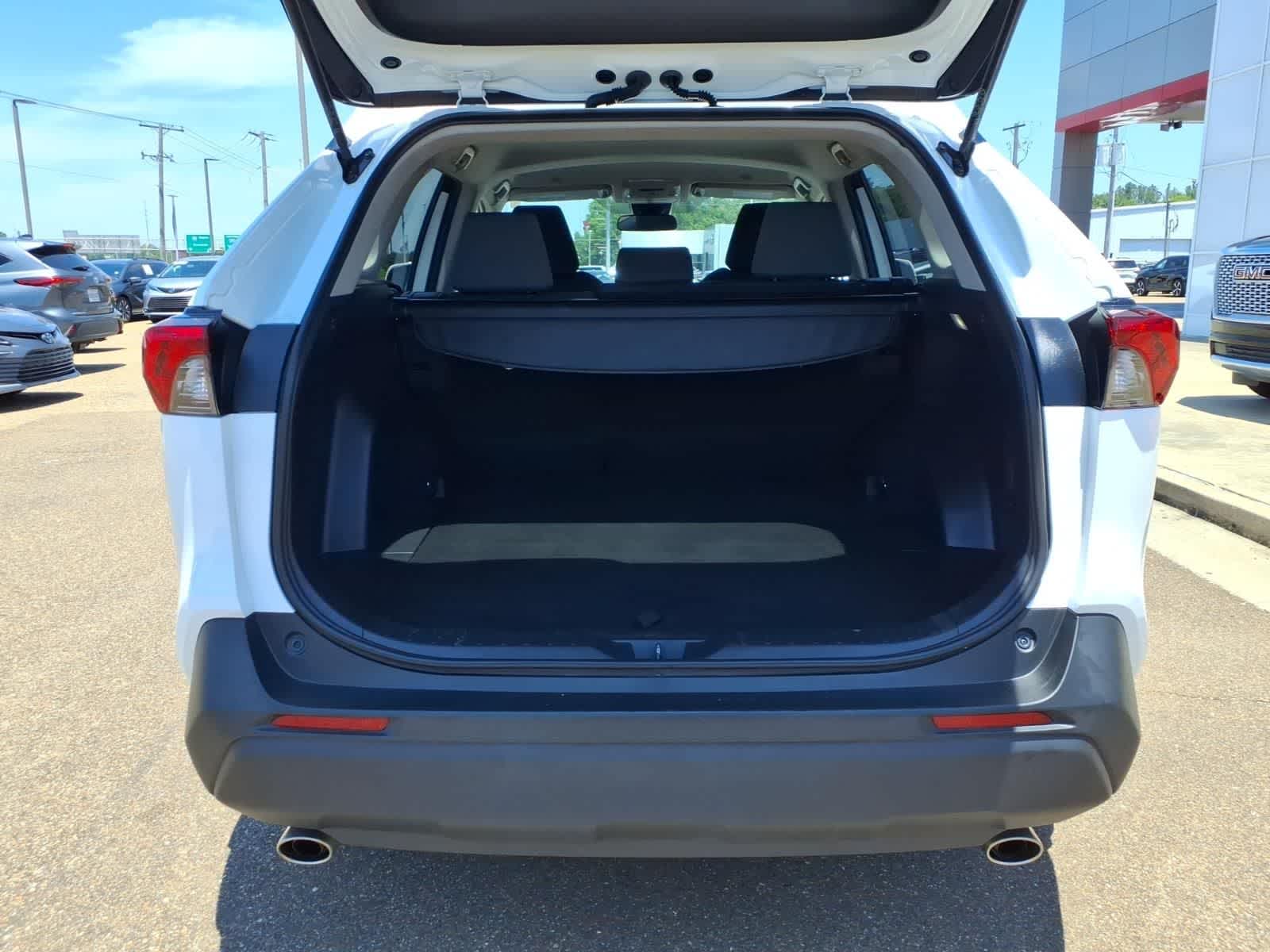 2025 Toyota RAV4 Hybrid XLE AWD