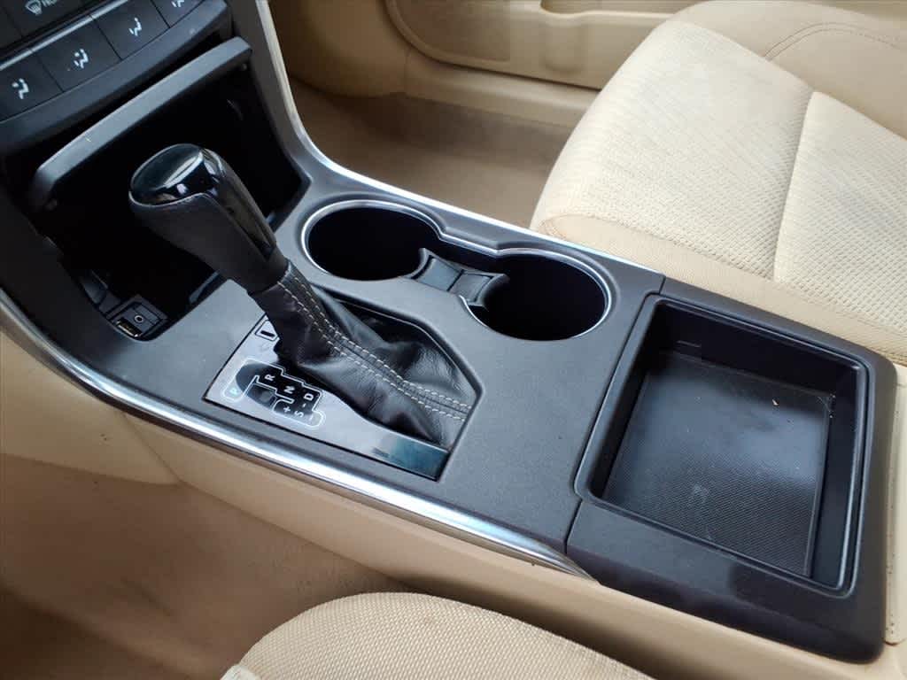 2015 Toyota Camry 4dr Sdn I4 Auto LE