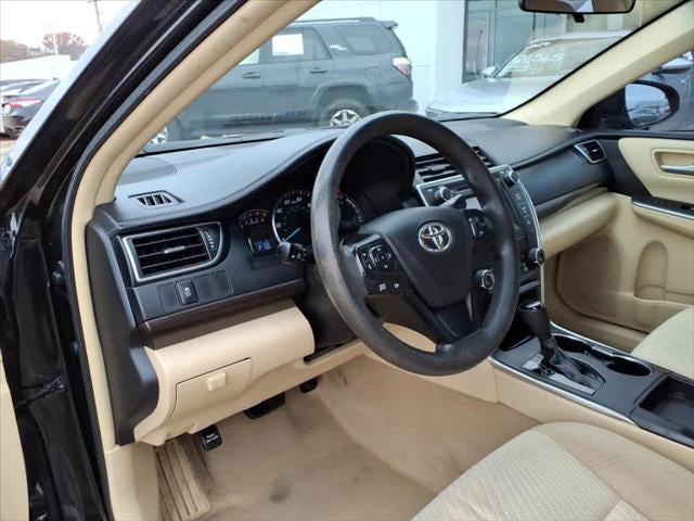 2015 Toyota Camry 4dr Sdn I4 Auto LE