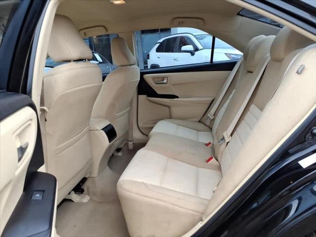 2015 Toyota Camry 4dr Sdn I4 Auto LE