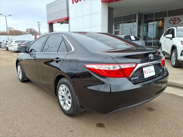 2015 Toyota Camry 4dr Sdn I4 Auto LE