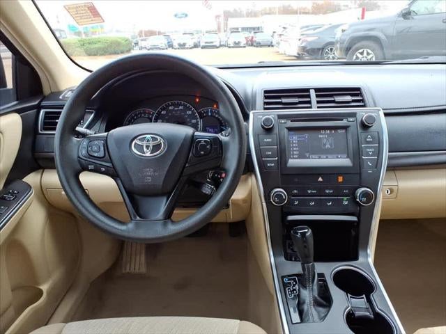 2015 Toyota Camry 4dr Sdn I4 Auto LE