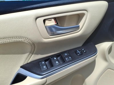 2016 Toyota Camry 4dr Sdn I4 Auto XLE