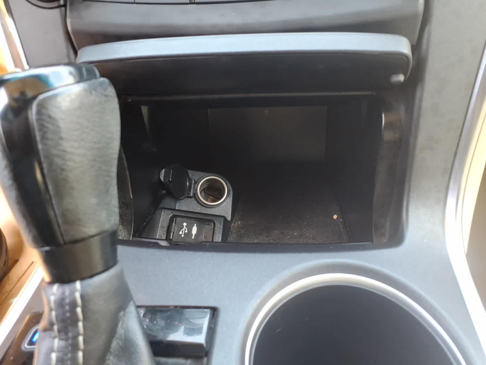 2016 Toyota Camry 4dr Sdn I4 Auto XLE
