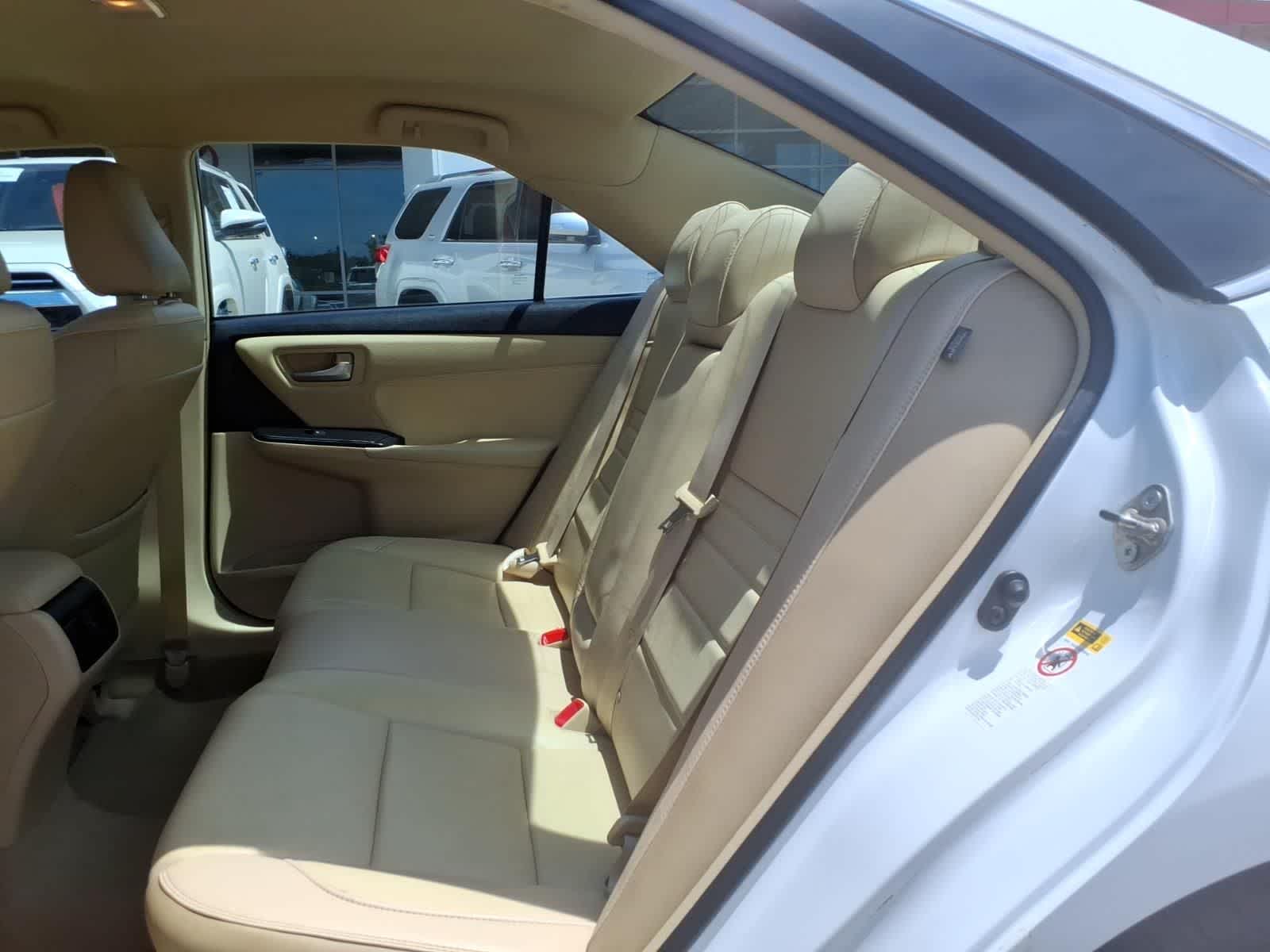 2016 Toyota Camry 4dr Sdn I4 Auto XLE