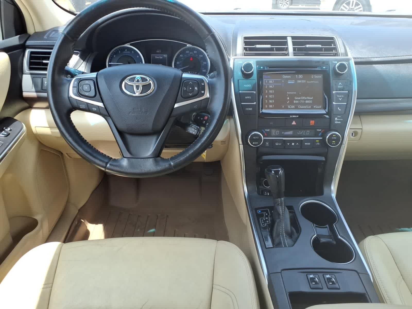 2016 Toyota Camry 4dr Sdn I4 Auto XLE