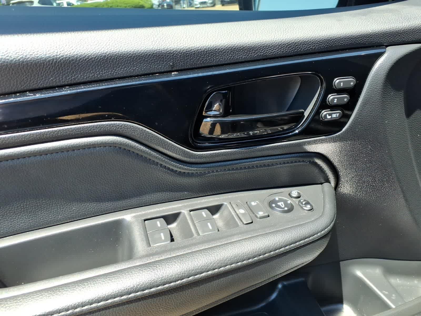 2025 Honda Odyssey Elite Auto