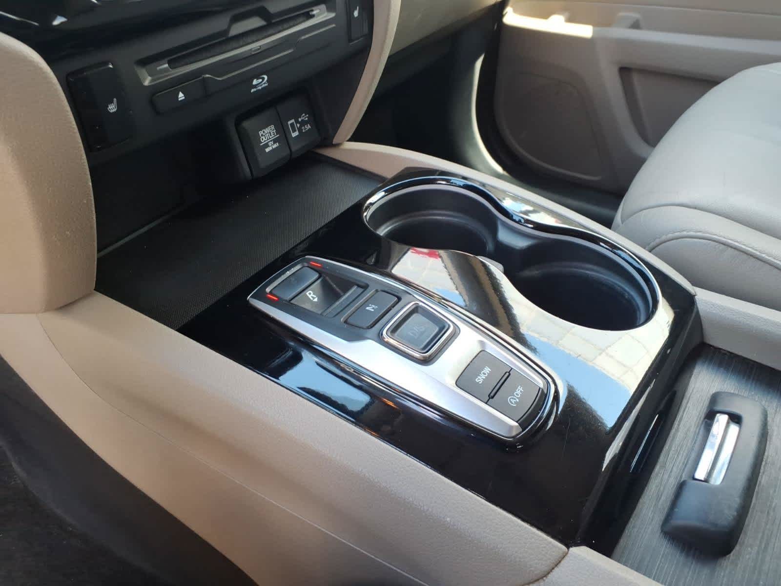 2019 Honda Pilot Touring 8-Passenger 2WD