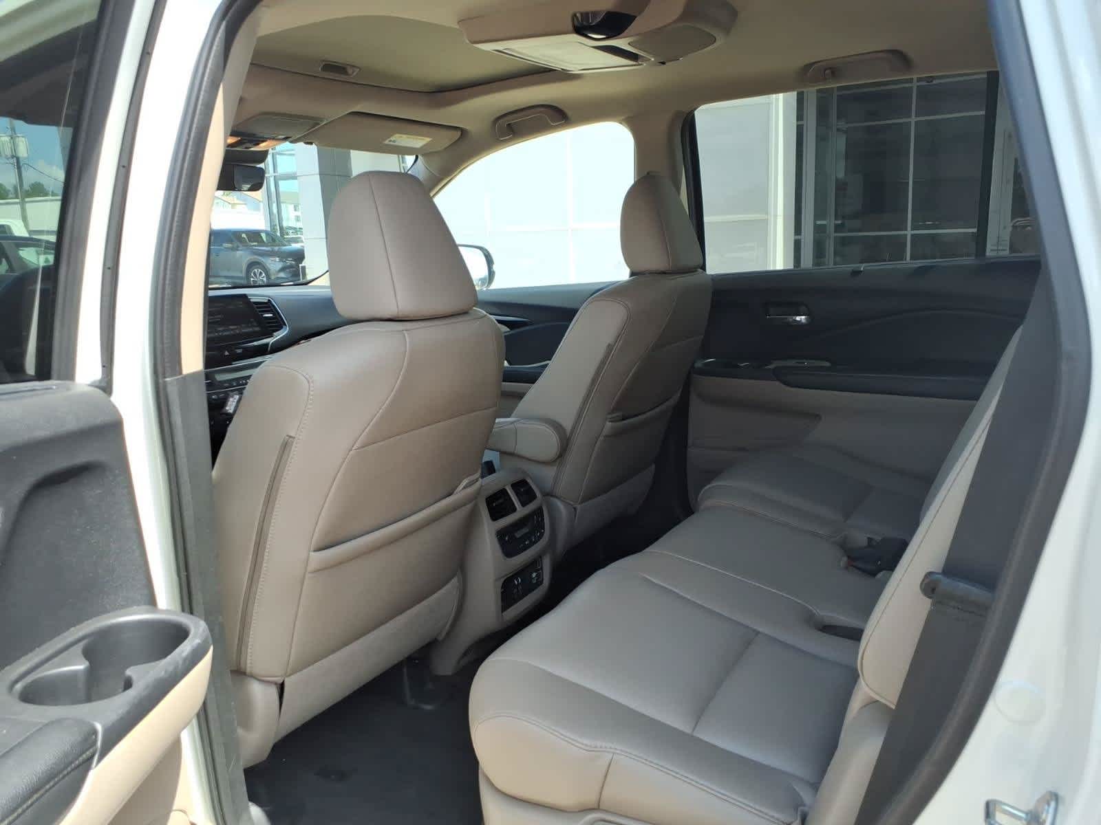 2019 Honda Pilot Touring 8-Passenger 2WD