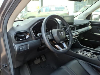 2025 Honda Pilot Touring AWD
