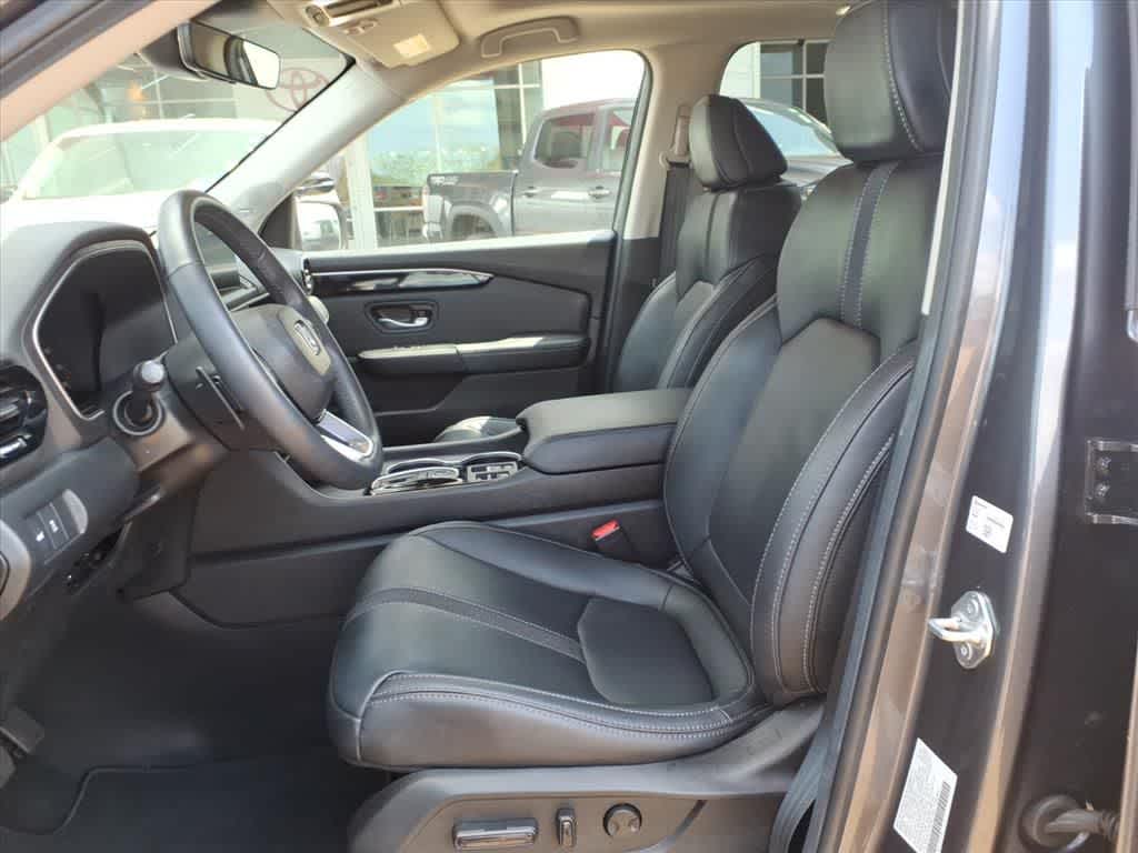 2025 Honda Pilot Touring AWD