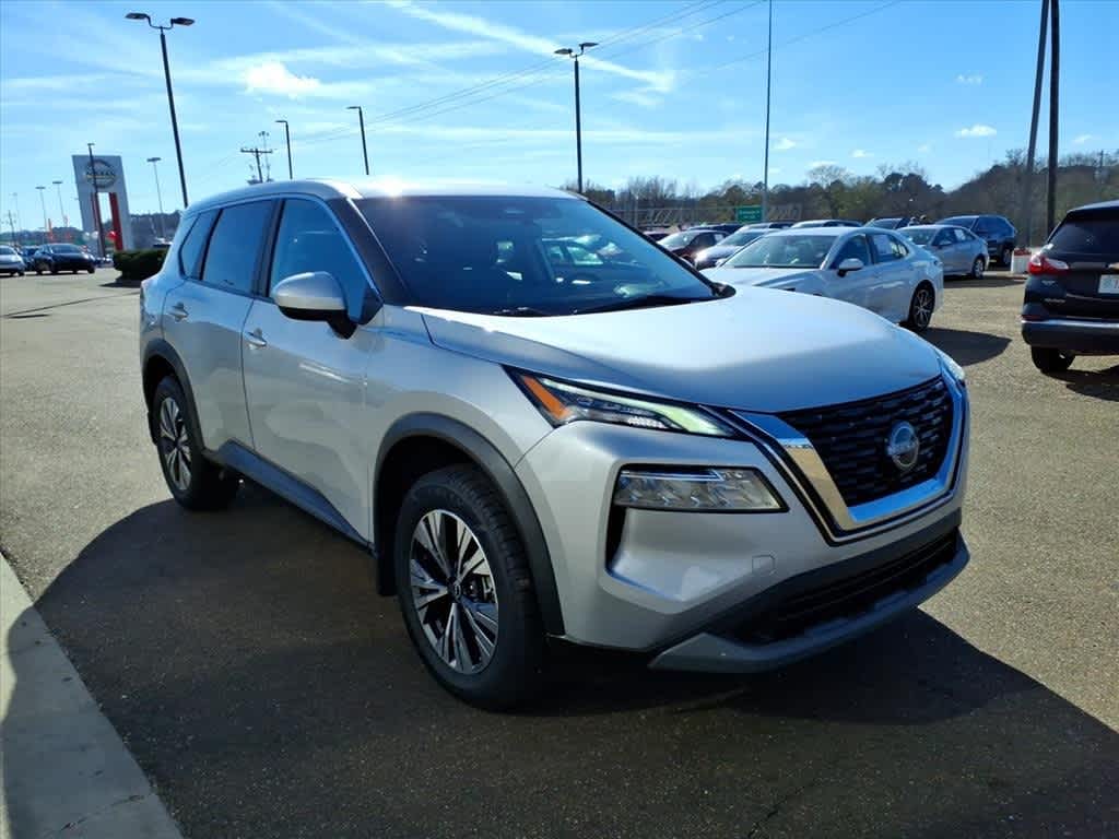 2023 Nissan Rogue FWD SV
