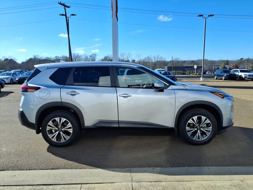 2023 Nissan Rogue FWD SV