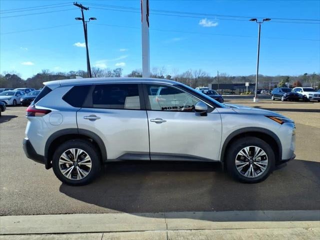 2023 Nissan Rogue FWD SV