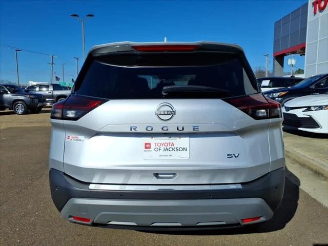 2023 Nissan Rogue FWD SV