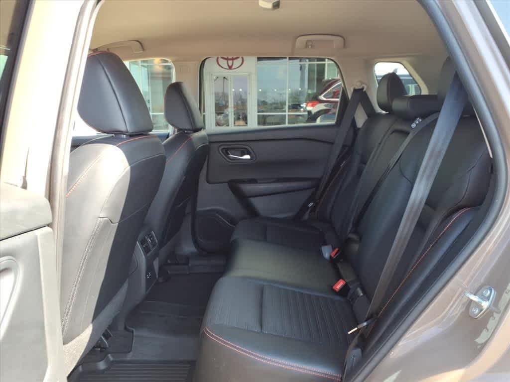 2025 Nissan Rogue AWD Rock Creek