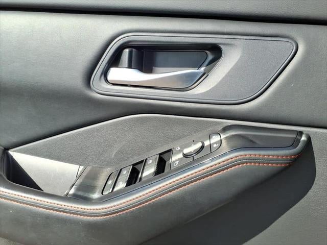 2025 Nissan Rogue AWD Rock Creek