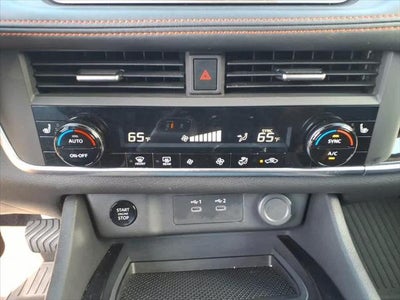 2025 Nissan Rogue AWD Rock Creek