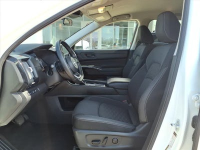 2025 Nissan Pathfinder SV 2WD