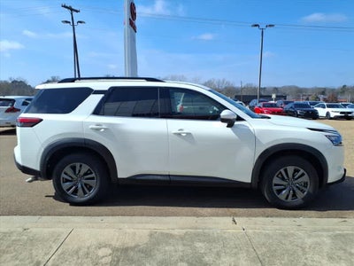 2025 Nissan Pathfinder SV 2WD