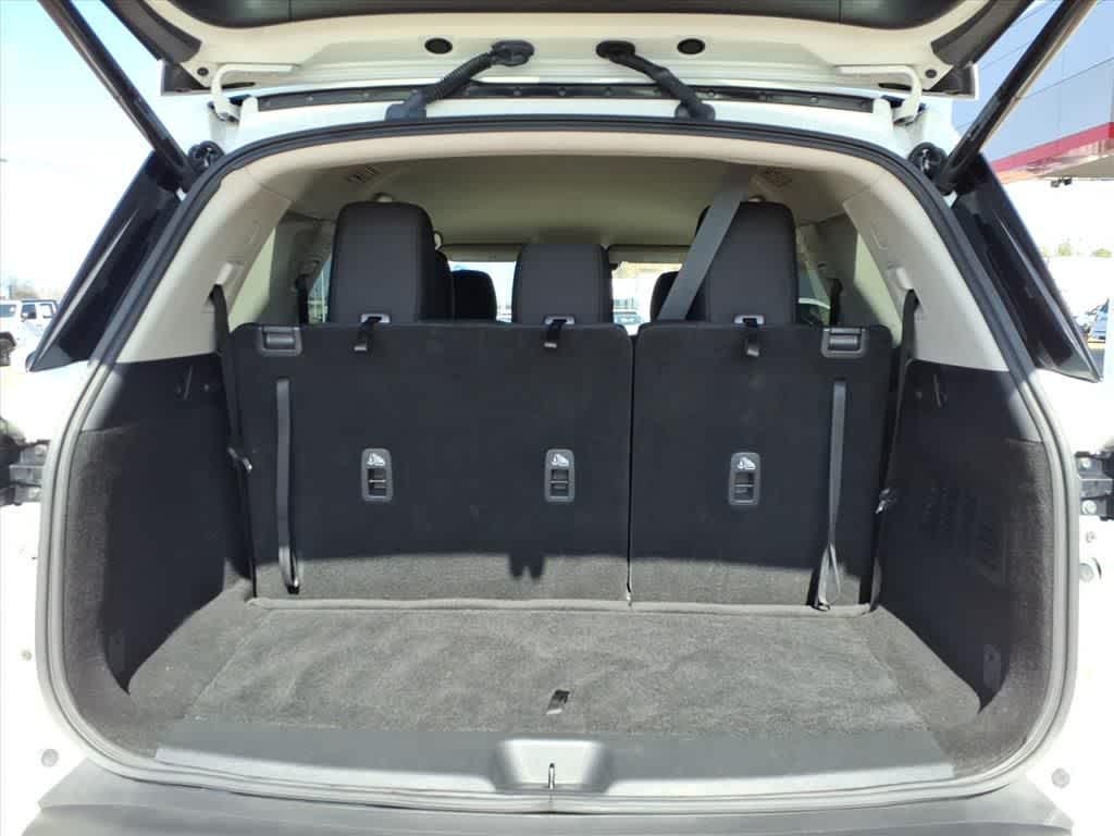 2025 Nissan Pathfinder SV 2WD