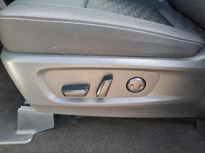 2025 Nissan Pathfinder SV 2WD