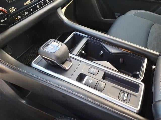 2025 Nissan Pathfinder SV 2WD