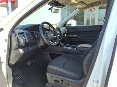 2025 Nissan Pathfinder SV 2WD