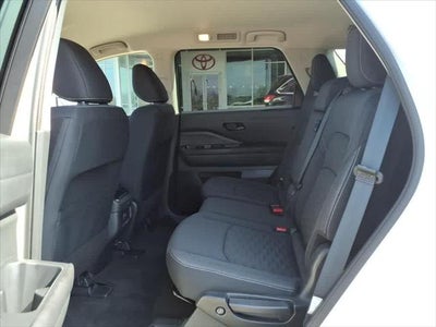 2025 Nissan Pathfinder SV 2WD