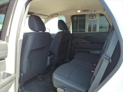 2025 Nissan Pathfinder SV 2WD