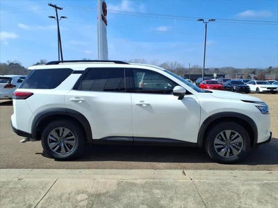 2025 Nissan Pathfinder SV 2WD