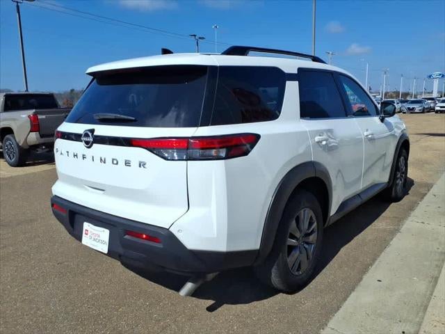 2025 Nissan Pathfinder SV 2WD