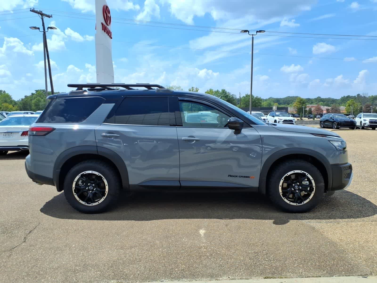 2025 Nissan Pathfinder Rock Creek 4WD