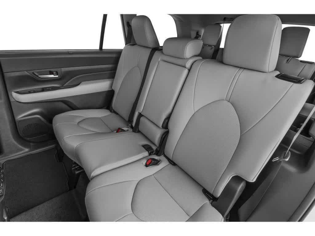 2024 Toyota Grand Highlander XLE FWD