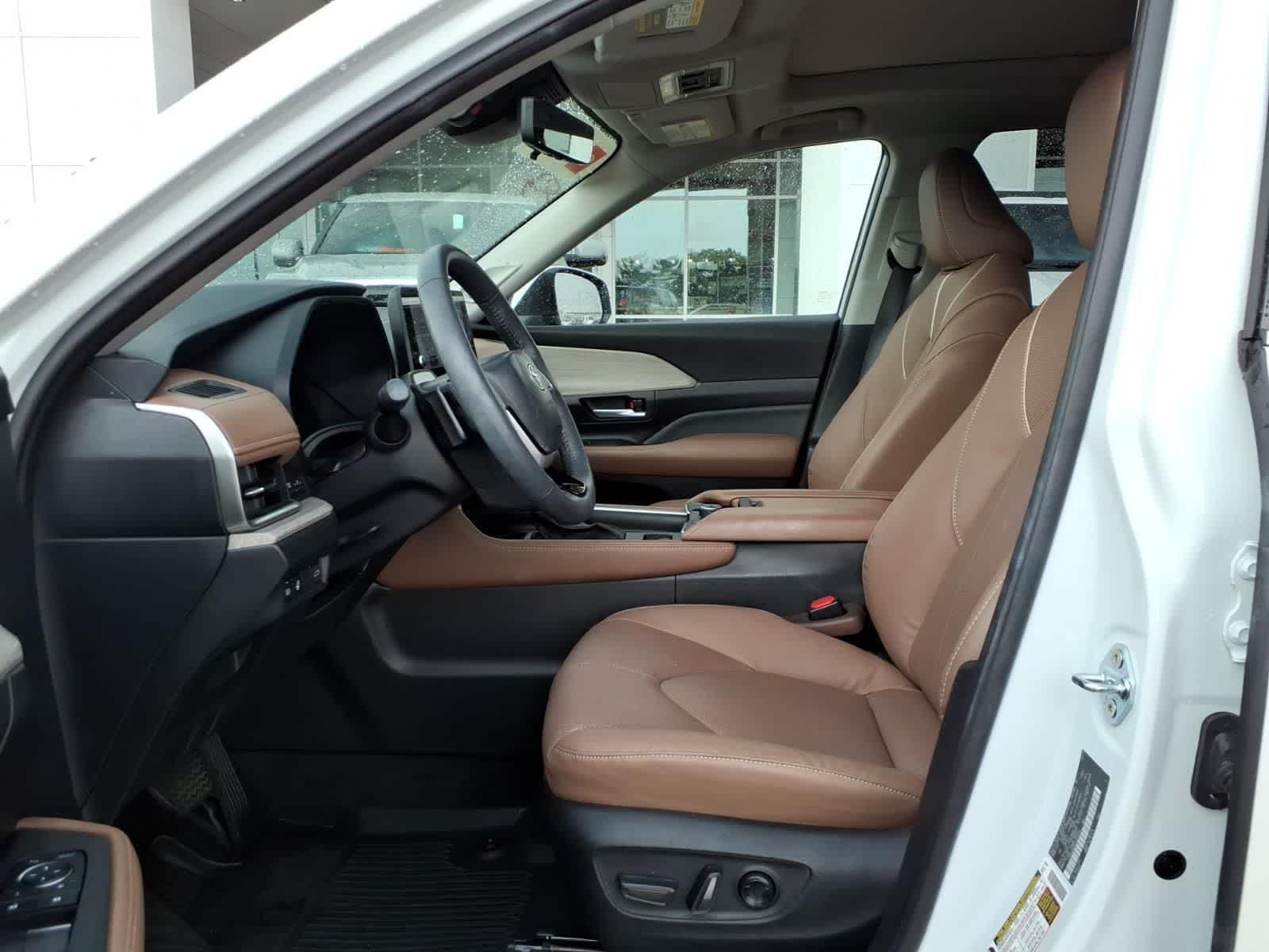 2025 Toyota Grand Highlander Platinum AWD