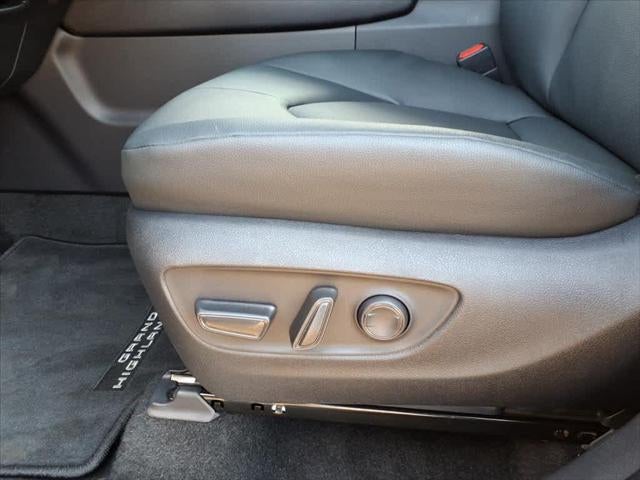 2026 Toyota Grand Highlander Hybrid XLE AWD