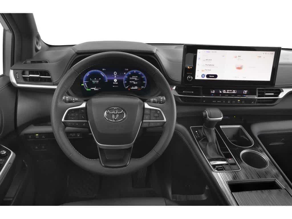 2025 Toyota Sienna Woodland Edition AWD 7-Passenger